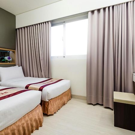Harmonious Hotel Kaohsiung Exterior photo