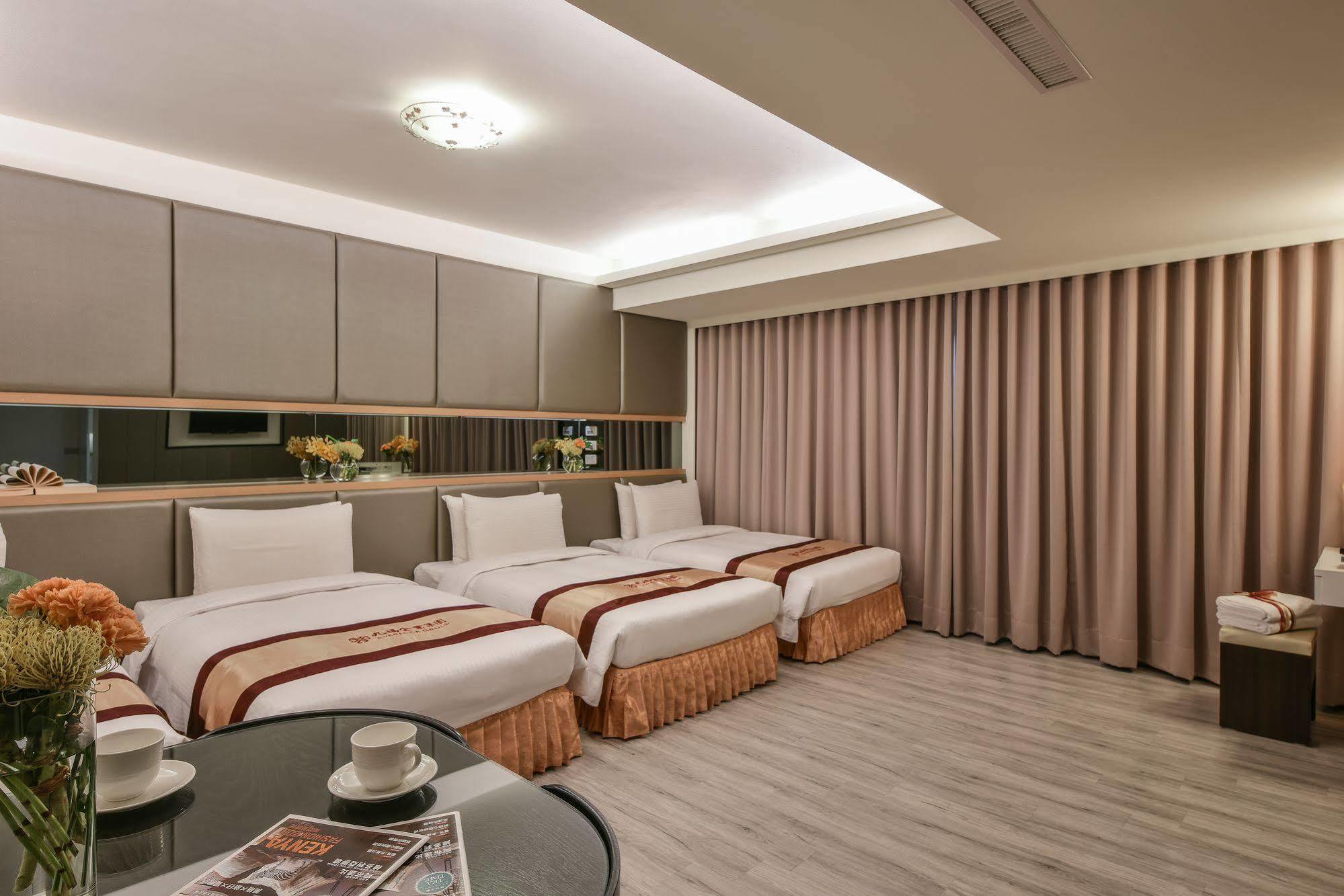 Harmonious Hotel Kaohsiung Exterior photo