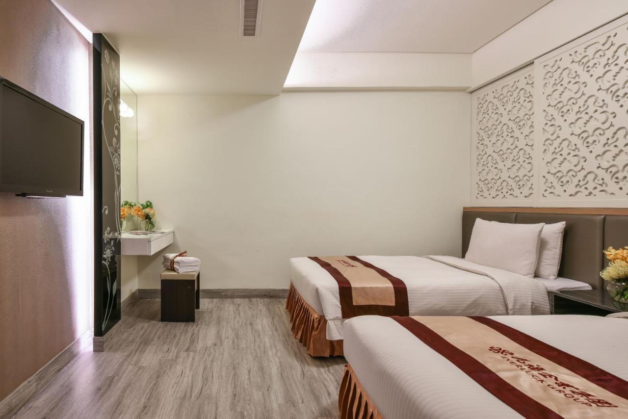 Harmonious Hotel Kaohsiung Exterior photo